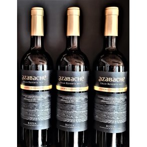 Gran Reservalavet p 70% Tempranillo, 20% Garnacha og 10% Graciano. 